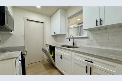 417 Valley Park Drive, Garland, TX 75043 - Photo 19