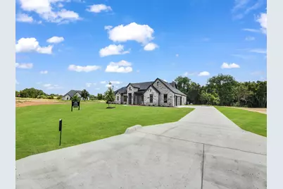 305 Wrangler Court, Weatherford, TX 76088 - Photo 5