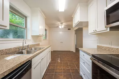 610 E Anderson Street, Weatherford, TX 76086 - Photo 9