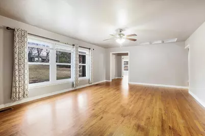 1528 W Day Street, Denison, TX 75020 - Photo 5