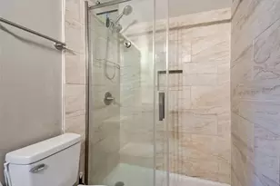 1818 N Fitzhugh Ave, Dallas, TX 75204 - Photo 17