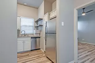 1818 N Fitzhugh Ave, Dallas, TX 75204 - Photo 9