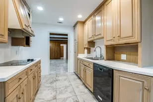 1701 Midcrest Dr, Plano, TX 75075 - Photo 15