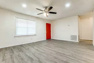 5869 Bluffman Dr, Dallas, TX 75241 - Photo 5