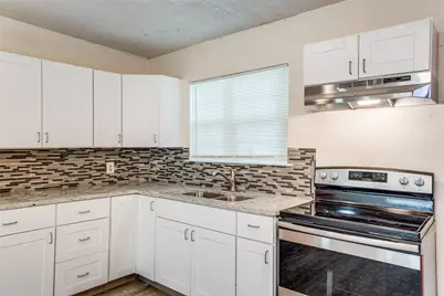 5869 Bluffman Drive, Dallas, TX 75241 - Photo 11