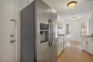 18143 Whispering Gables Ln, Dallas, TX 75287 - Photo 11