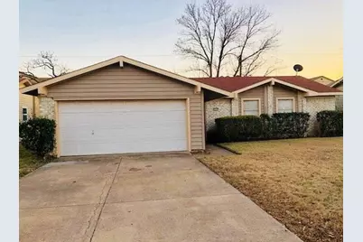 12212 Bishop Drive, Balch Springs, TX 75180 - Photo 9