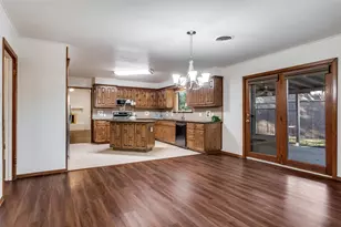 4113 Tara Dr, Benbrook, TX 76116 - Photo 13