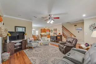 209 Arapaho W, Sherman, TX 75092 - Photo 9