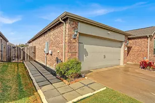 2200 Barrow St, Princeton, TX 75407 - Photo 3