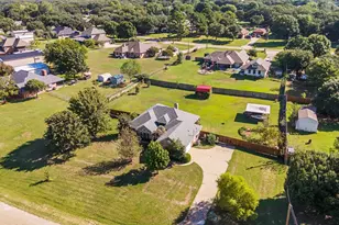 2609 Castle Rd, Burleson, TX 76028 - Photo 23