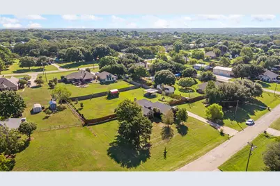 2609 Castle Road, Burleson, TX 76028 - Photo 25