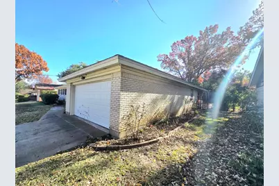 5708 Starlight Drive, Haltom City, TX 76117 - Photo 19