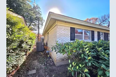 5708 Starlight Drive, Haltom City, TX 76117 - Photo 21