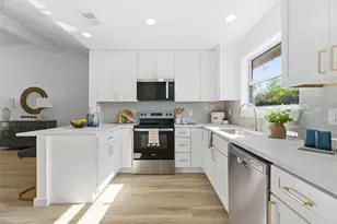 2409 Aquaduct Dr, Bedford, TX 76022 - Photo 5