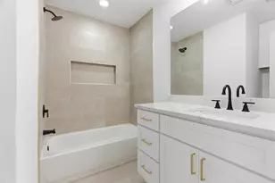 2409 Aquaduct Dr, Bedford, TX 76022 - Photo 13