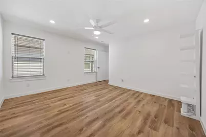 2609 Warren Avenue, Dallas, TX 75215 - Photo 9