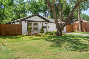 825 Apache Trce, Grand Prairie, TX 75051 - Photo 5