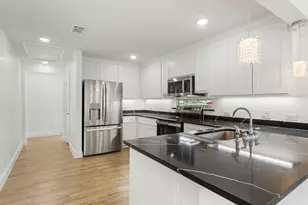 825 Apache Trce, Grand Prairie, TX 75051 - Photo 9