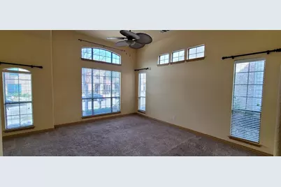 8706 Lohr Valley Road, Irving, TX 75063 - Photo 5