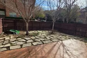 8706 Lohr Valley Rd, Irving, TX 75063 - Photo 25