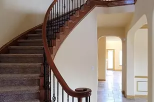 8706 Lohr Valley Rd, Irving, TX 75063 - Photo 17