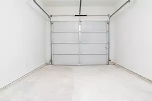 907 E 10th St, Bonham, TX 75418 - Photo 17