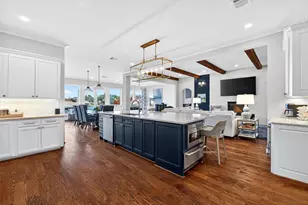 600 Kiowa Dr E, Lake Kiowa, TX 76240 - Photo 9