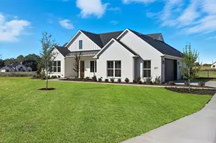 1033 Arbor Vista Dr, Azle, TX 76023 - Photo 3