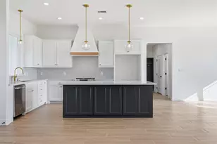 1033 Arbor Vista Dr, Azle, TX 76023 - Photo 11