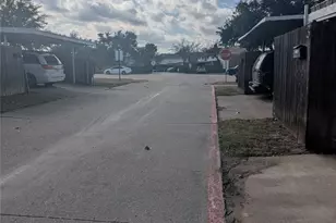 3 E Townhouse Ln, Grand Prairie, TX 75052 - Photo 13