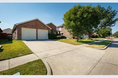 319 Highland View Drive, Wylie, TX 75098 - Photo 1