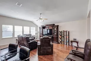 319 Highland View Dr, Wylie, TX 75098 - Photo 9