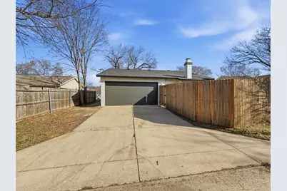 2110 Cedarcrest Drive, Carrollton, TX 75007 - Photo 33