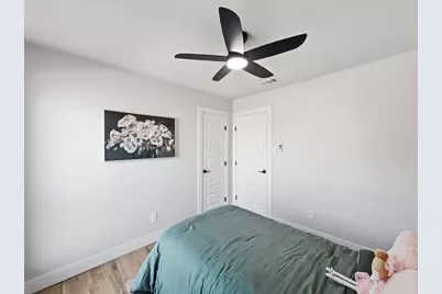 2110 Cedarcrest Drive, Carrollton, TX 75007 - Photo 17