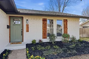 2110 Cedarcrest Dr, Carrollton, TX 75007 - Photo 3