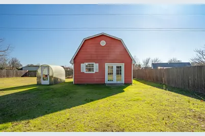 1311 Tiffany Lane, Commerce, TX 75428 - Photo 31