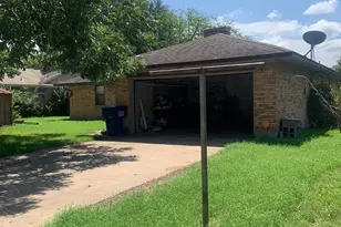 919 Magnolia Ln, Lancaster, TX 75146 - Photo 21