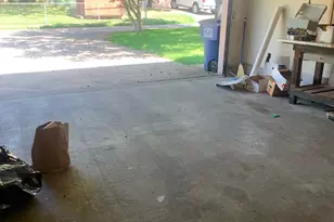 919 Magnolia Ln, Lancaster, TX 75146 - Photo 19