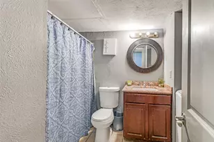 7021 Newberry Ct E, Fort Worth, TX 76120 - Photo 11