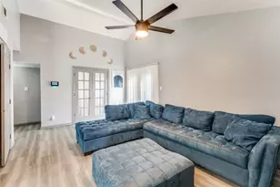 7021 Newberry Ct E, Fort Worth, TX 76120 - Photo 3