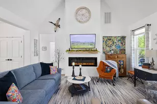 116 Lindsey Ln, Runaway Bay, TX 76426 - Photo 11