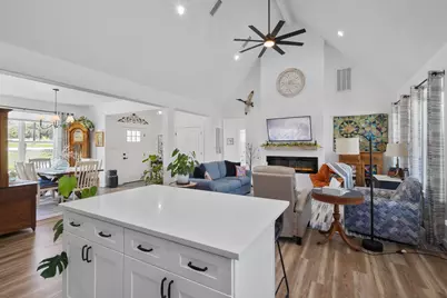 116 Lindsey Lane, Runaway Bay, TX 76426 - Photo 13