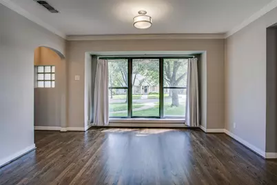 2051 Marydale Drive, Dallas, TX 75208 - Photo 9