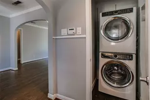 2051 Marydale Dr, Dallas, TX 75208 - Photo 19