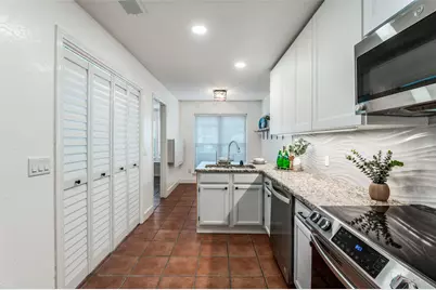 17820 Windflower Way #402, Dallas, TX 75252 - Photo 7