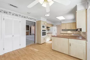 2825 Winterhaven Dr, Hurst, TX 76054 - Photo 19