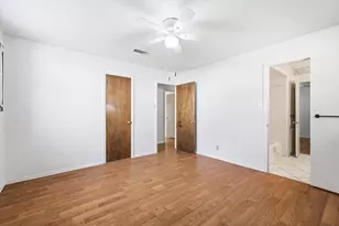 2825 Winterhaven Dr, Hurst, TX 76054 - Photo 27