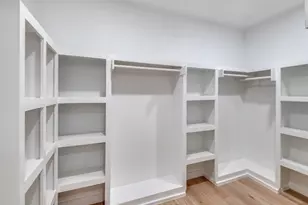 10436 Royalwood Dr, Dallas, TX 75238 - Photo 17