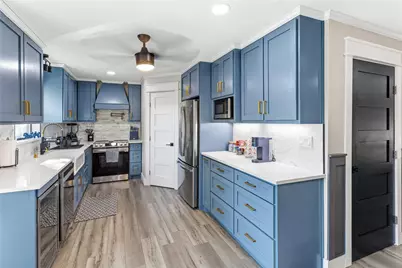 1202 Hillwood Drive, Lewisville, TX 75067 - Photo 5